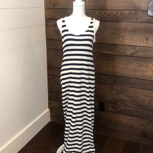 Vineyard Vines striped maxi